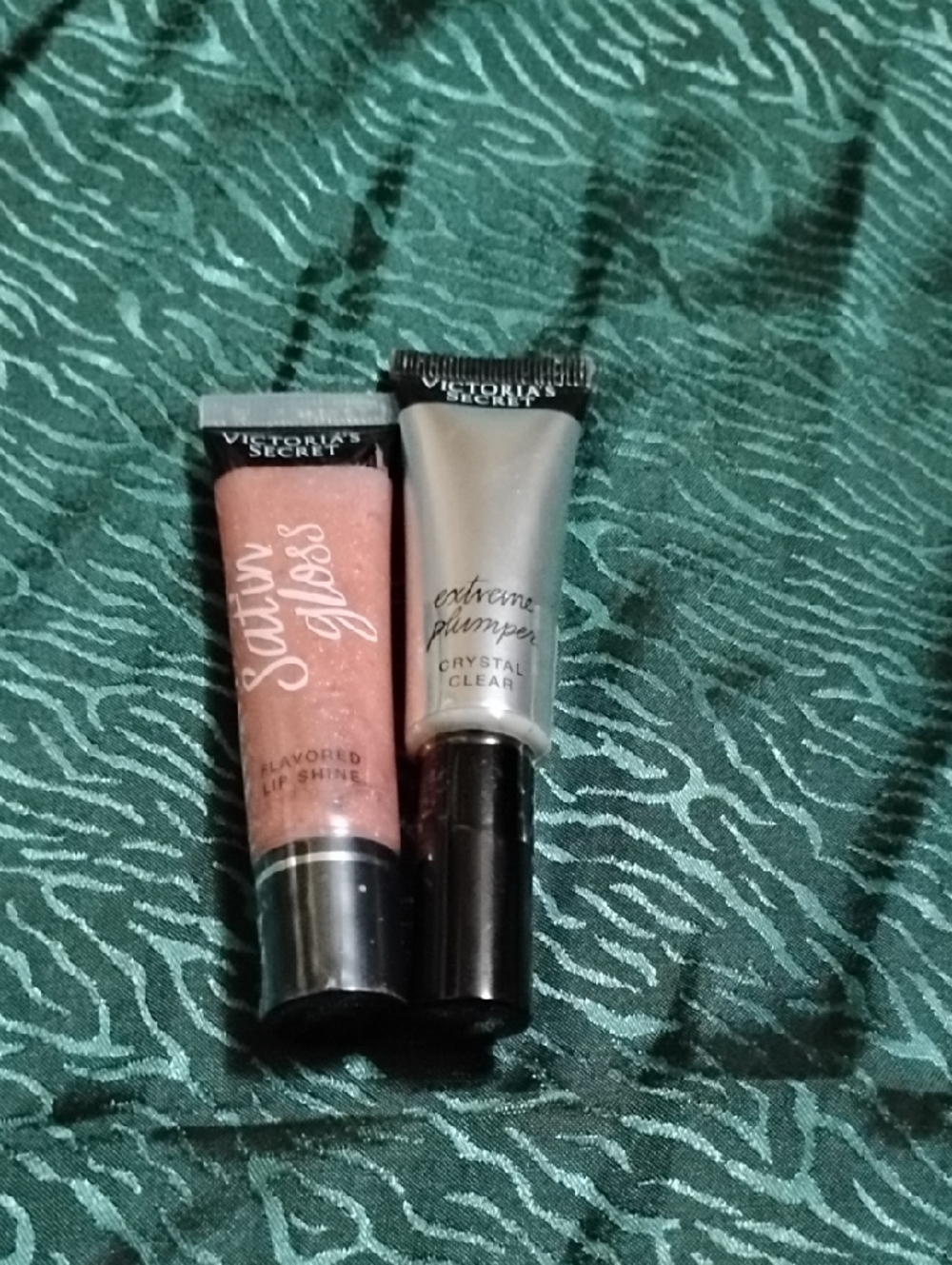 Victoria's Secret Satin Gloss Shimmery Pink & Crystal Clear Plumping Gloss Set